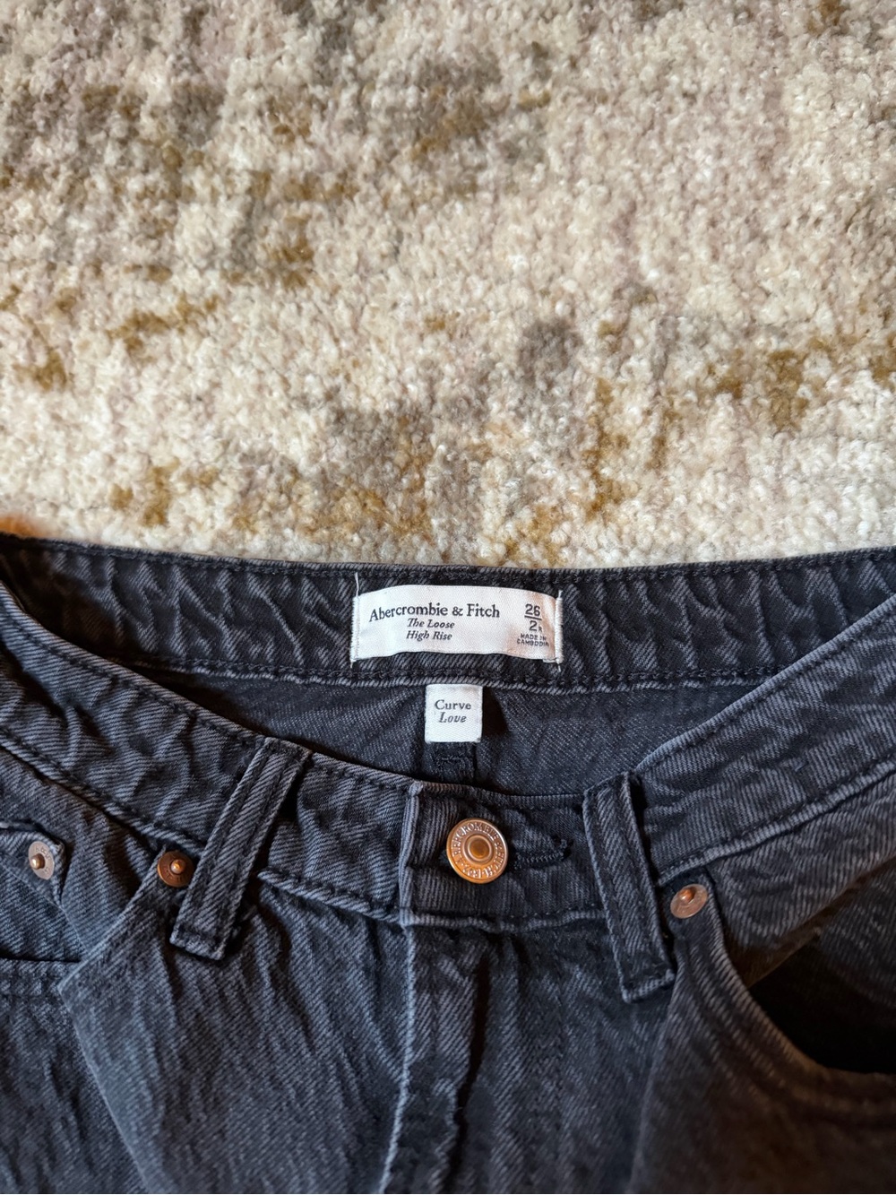 Abercrombie & Fitch Curve Love The Loose High Rise Jean in black size 26 - Picture 3 of 3